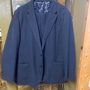 Navy blue mens nautica suit. Very good condition. Jacket 46R. Pants 38x30.